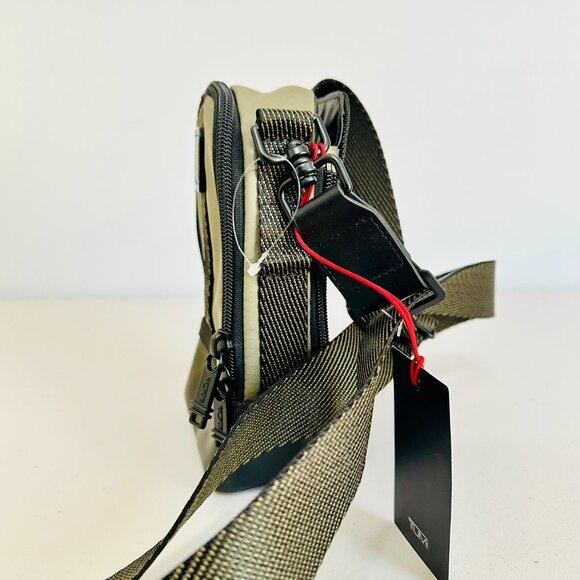 TUMI ROGERS OLIVE AND BLACK EXPANDABLE SMALL CROSSBODY BAG UNISEX $275 - Picture 5 of 9